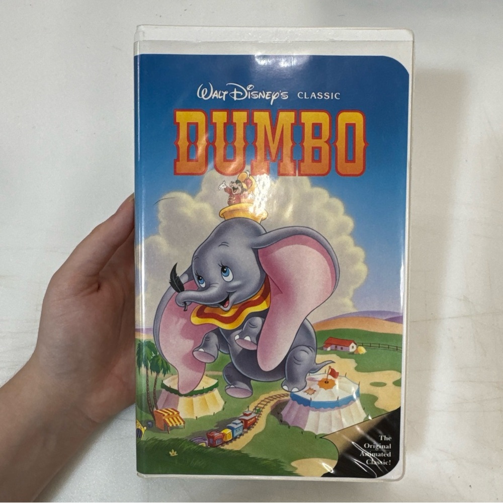 VTG VHS Walt Disney Black Diamond Classic Dumbo Family Movie Animation